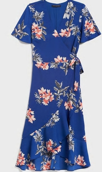 Banana Republic Floral Print Flirty Wrap Dress - Picture 4 of 5